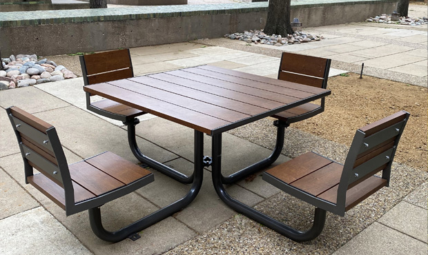 Picture of Wood Grain Aluminum Creekview Table