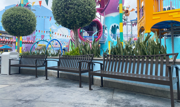 Picture of Keystone Ridge Designs Product on Site - Exeter Bench at Universal Studios