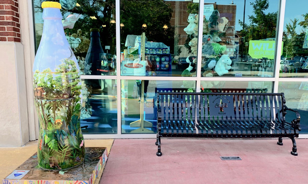 Picture of Keystone Ridge Designs Product on Site - Custom Black Lamplighter Bench