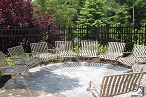 Curved Pullenium bench with arms and a custom radius