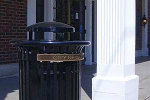 Midtown Litter Receptacle with Lid and Plaque